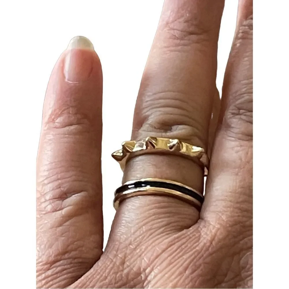 NWOT gold tone black enamel & studs ring US size 6.5
